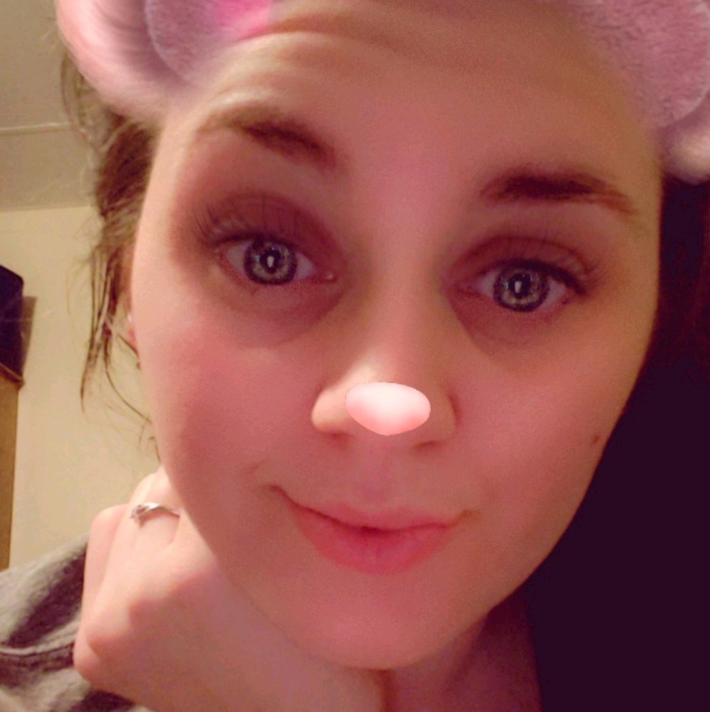 Meet your Posher, Kayla